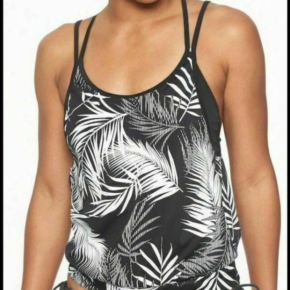 NWT Athleta Sandy Beach Tankini Top 32 B/C - Picture 1 of 5